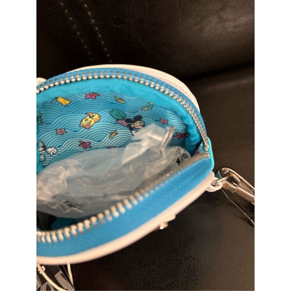Loungefly Goofy Floatie Coin Purse Wallet - Picture 3 of 4